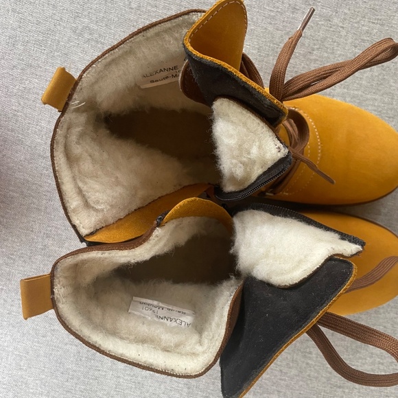 *PRICE DROP* Saute Mouton Suede + Wool-lined Ankle Boots - Size 40 / 9 - EUC - Picture 6 of 16
